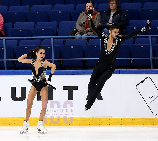 Lilah Fear & Lewis Gibson (GBR)