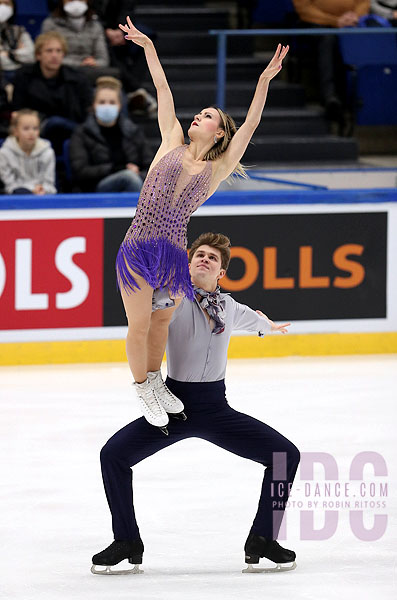 Carolane Soucisse & Shane Firus (CAN)