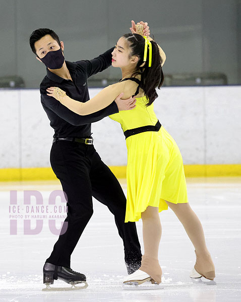 Mizuho Naito & Kentaro Suzuki