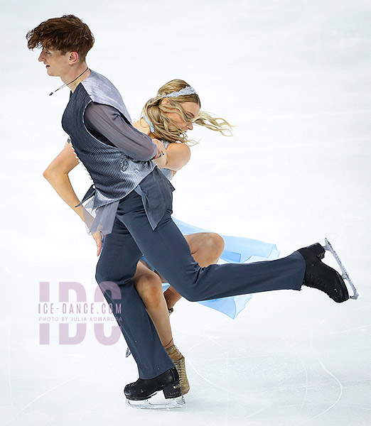 Anastasia Skoptsova & Kirill Aleshin (RUS)
