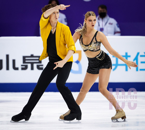 Anastasia Skoptsova & Kirill Aleshin (RUS)