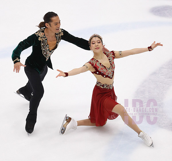 Kana Muramoto & Daisuke Takahashi (JPN)