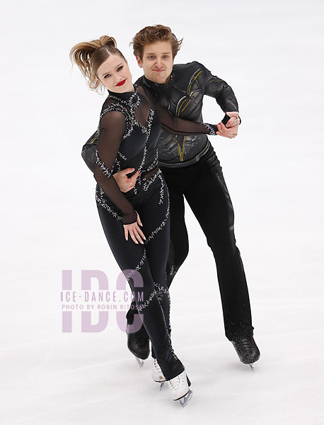 Christina Carreira & Anthony Ponomarenko (USA)