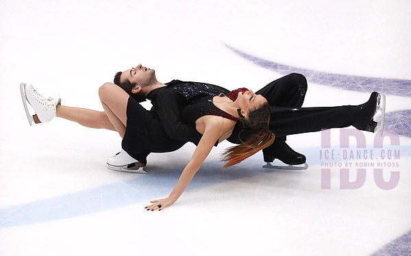 Oleksandra Nazarova & Maksym Nikitin (UKR)