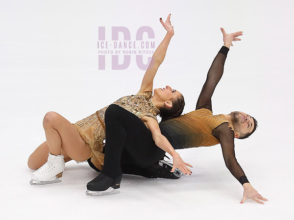 Lilah Fear & Lewis Gibson (GBR)