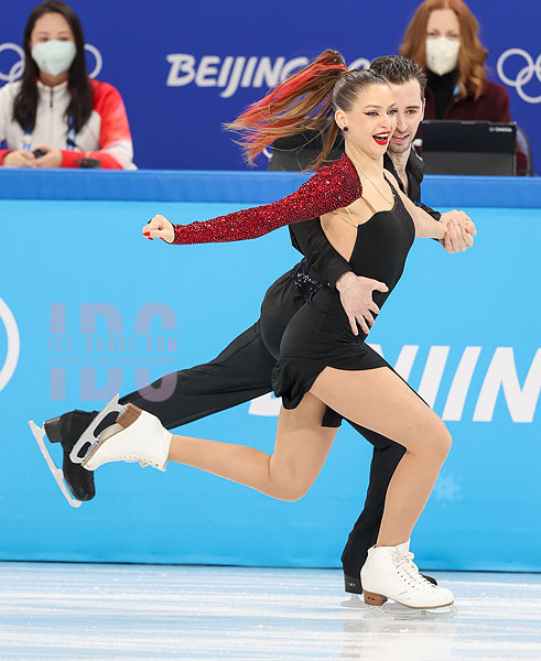 Oleksandra Nazarova & Maksym Nikitin (UKR)