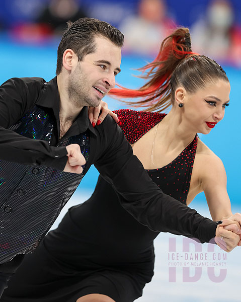 Oleksandra Nazarova & Maksym Nikitin (UKR)