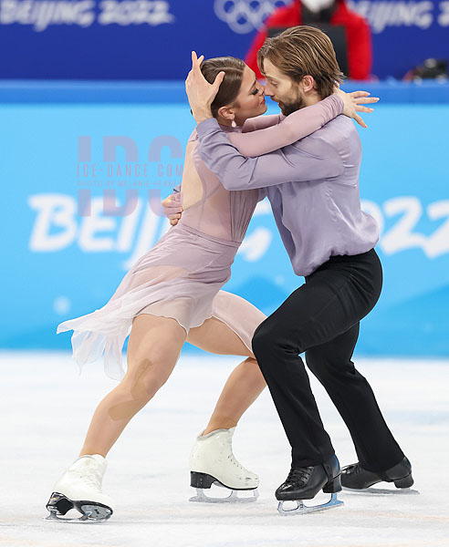 Kaitlin Hawayek & Jean-Luc Baker (USA)