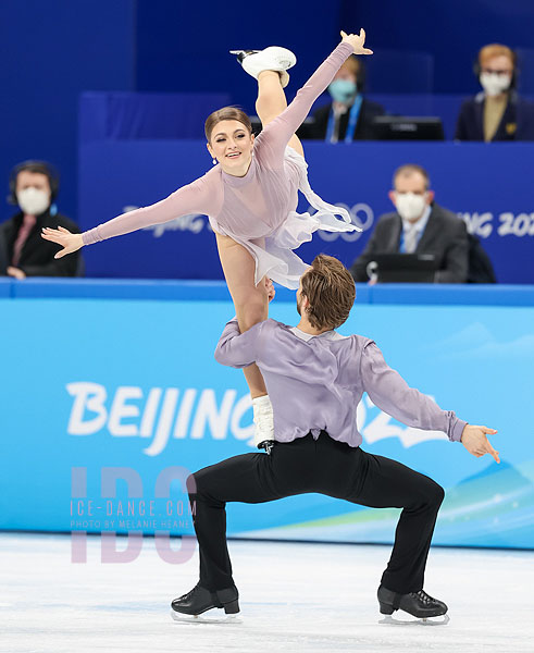 Kaitlin Hawayek & Jean-Luc Baker (USA)