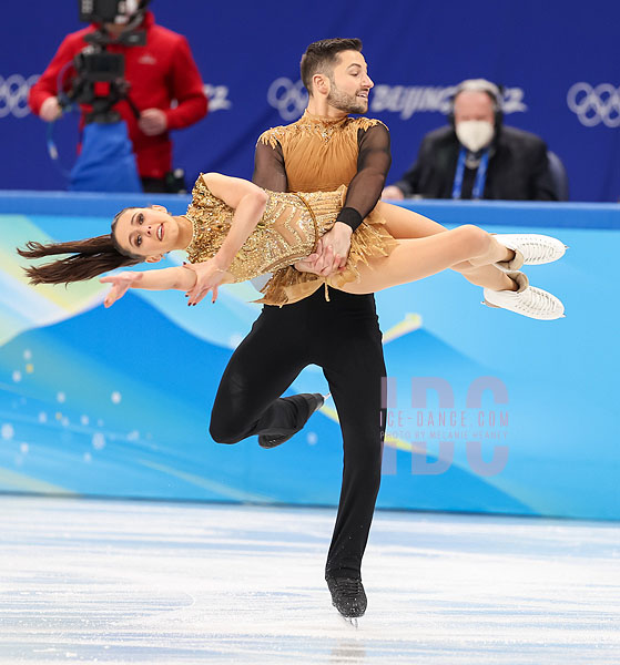 Lilah Fear & Lewis Gibson (GBR)