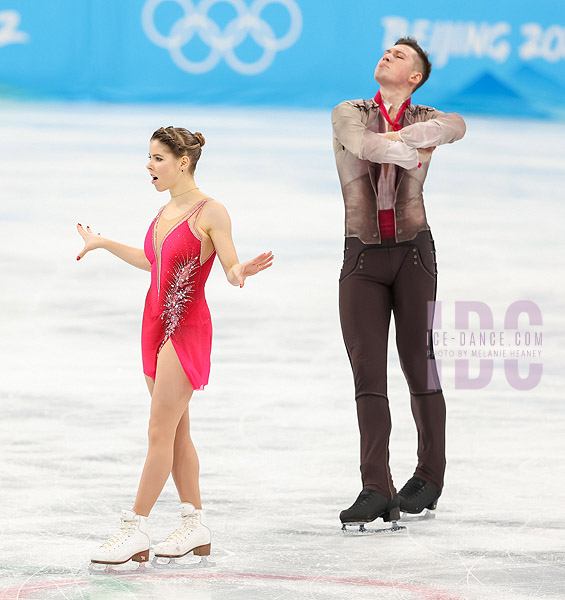 Anastasia Mishina & Aleksandr Galliamov (ROC)