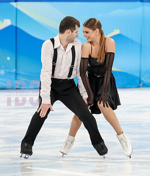 Oleksandra Nazarova & Maksym Nikitin (UKR)