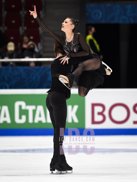 Elizaveta Shanaeva & Devid Naryzhnyy