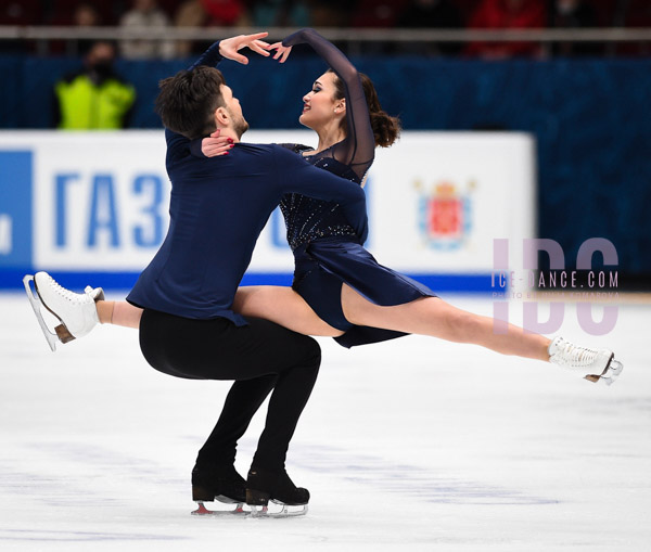 Elizaveta Khudaiberdieva & Egor Bazin 