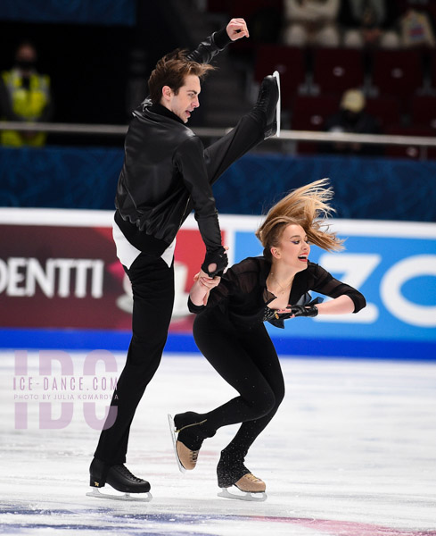 Arina Ushakova & Maxim Nekrasov