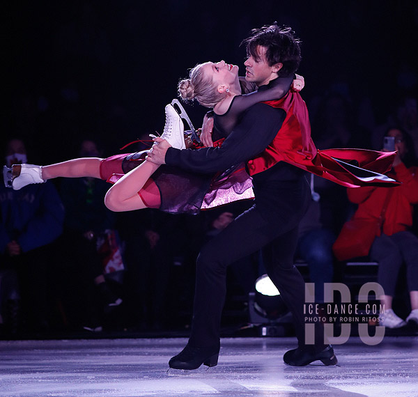 Kaitlyn Weaver & Andrew Poje