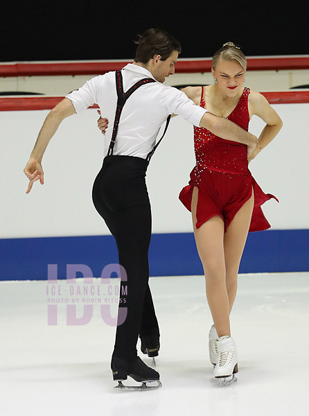 Phebe Bekker & James Hernandez (GBR)