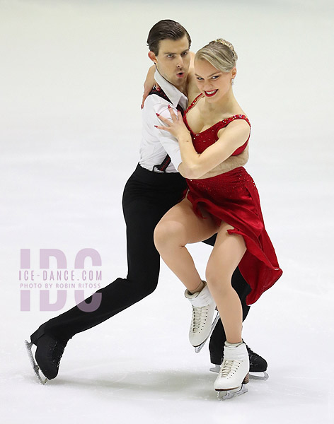 Phebe Bekker & James Hernandez (GBR)