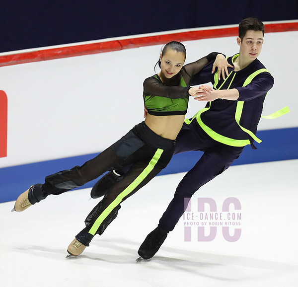 Tatjana Bunina & Ivan Kuznetsov (EST) 